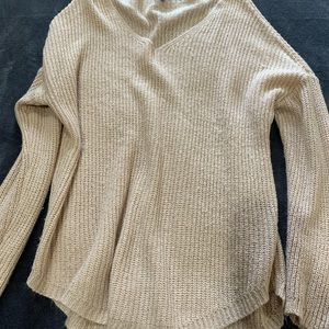 Charlotte russe, light pink sweater, L